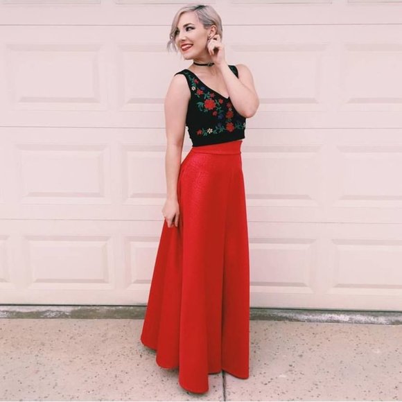 Red Brocade Ball Gown Skirt NWT - Picture 3 of 6